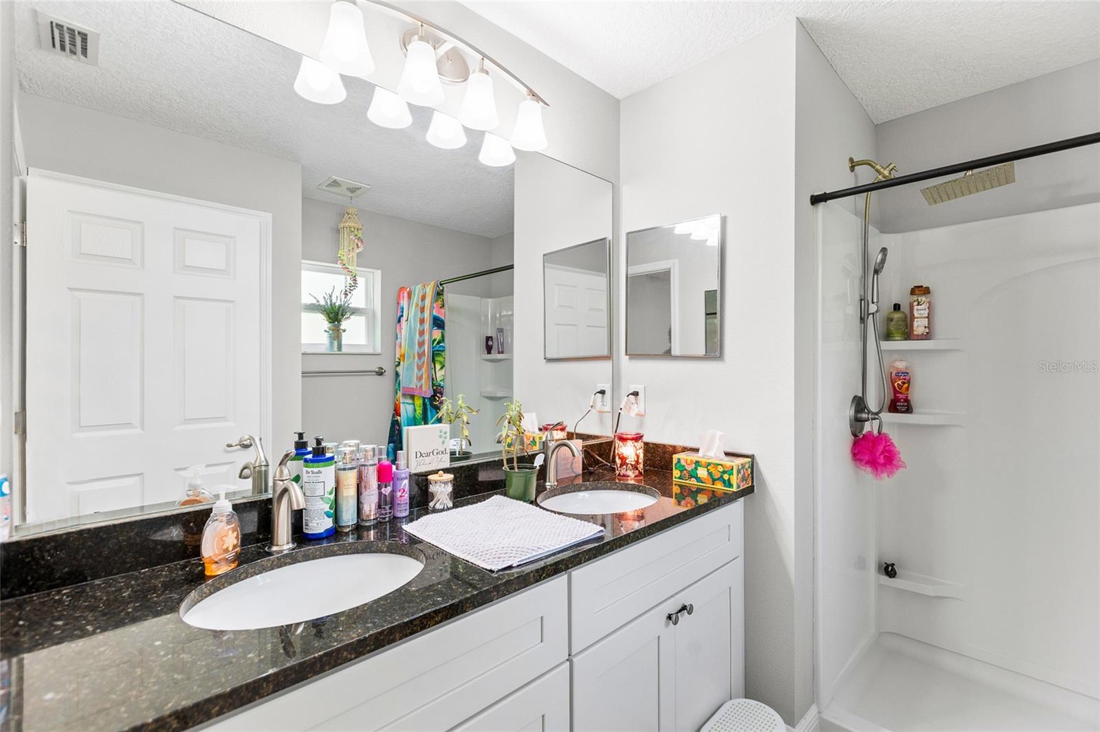 Image 15 of 31 For 2700 Rutland Drive