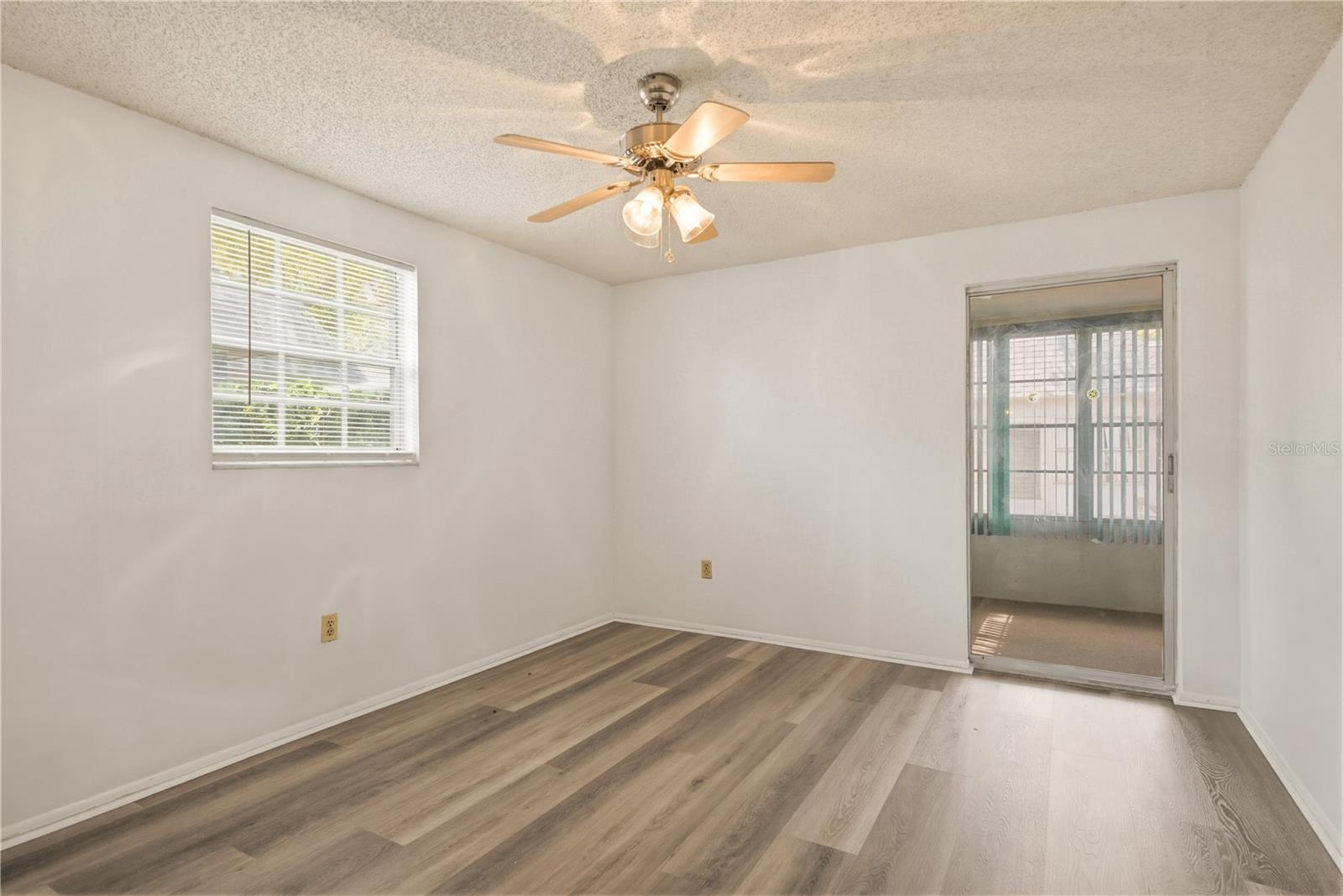 Image 10 of 19 For 4217 Redcliff Place 4217