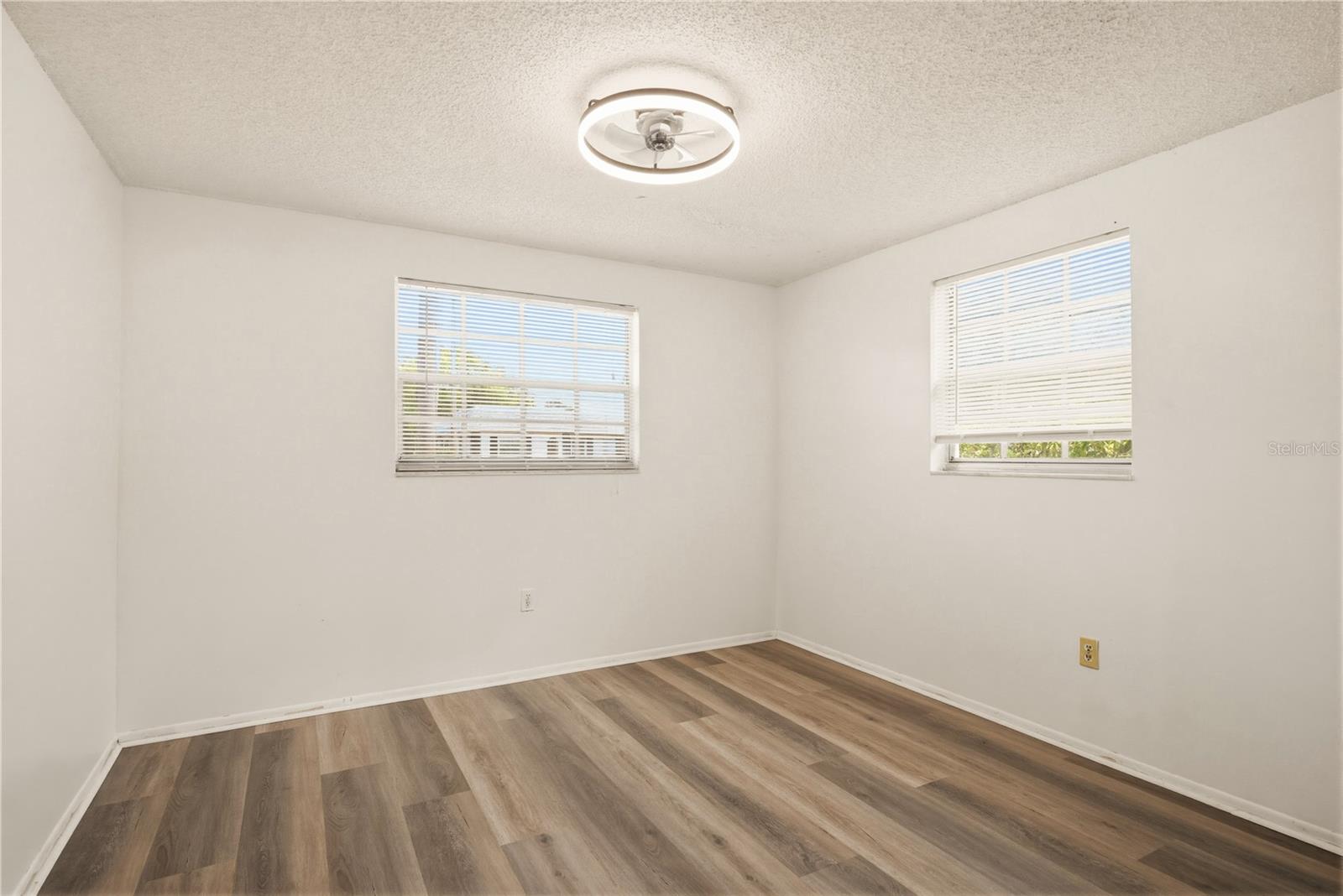 Image 13 of 19 For 4217 Redcliff Place 4217