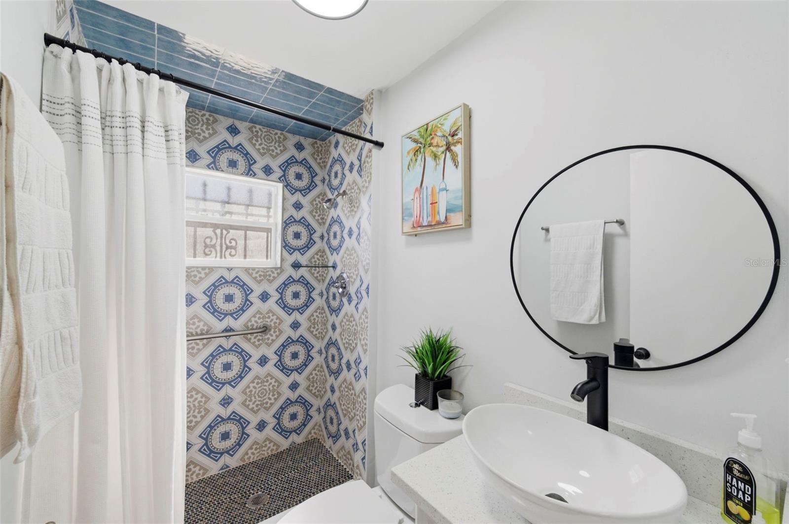 Listing photo id 29 for 3607 24th Avenue