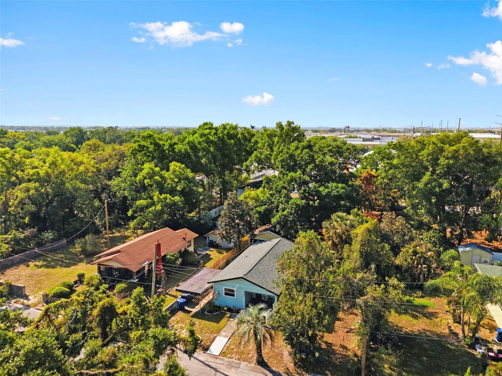 Listing photo id 39 for 3607 24th Avenue