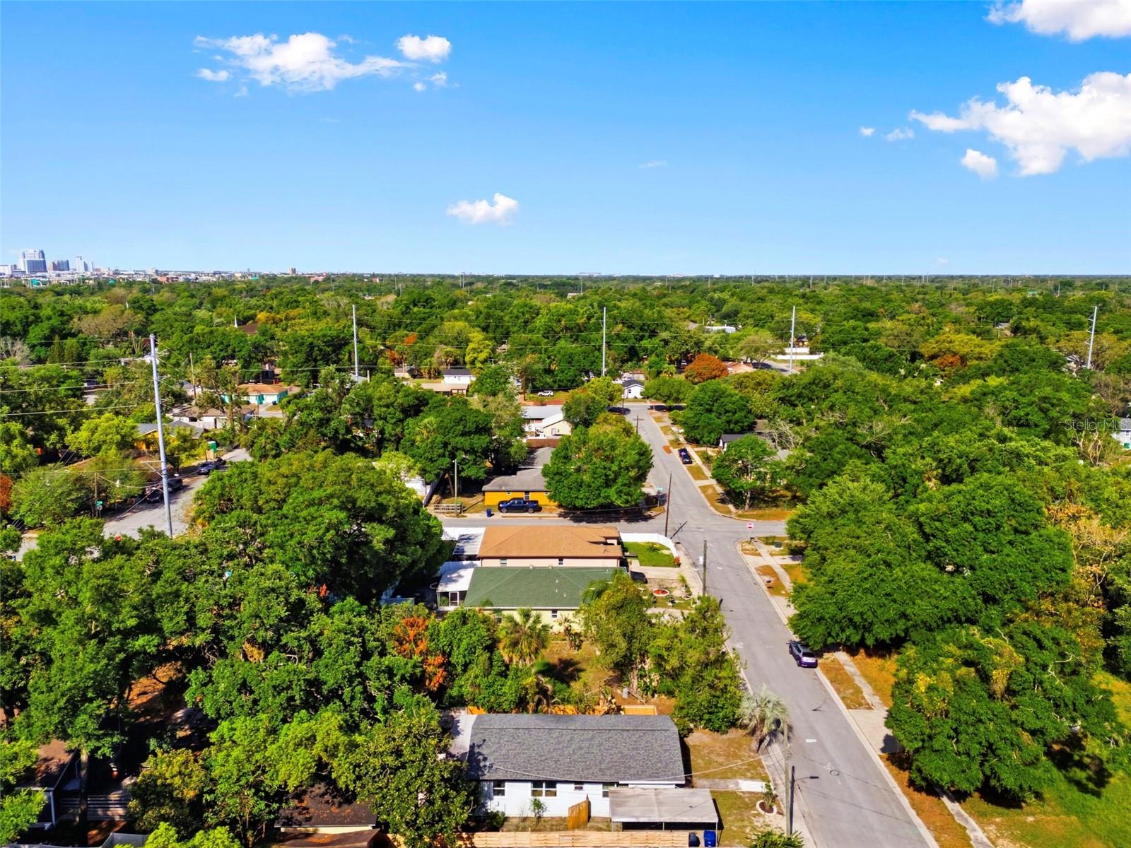 Listing photo id 45 for 3607 24th Avenue