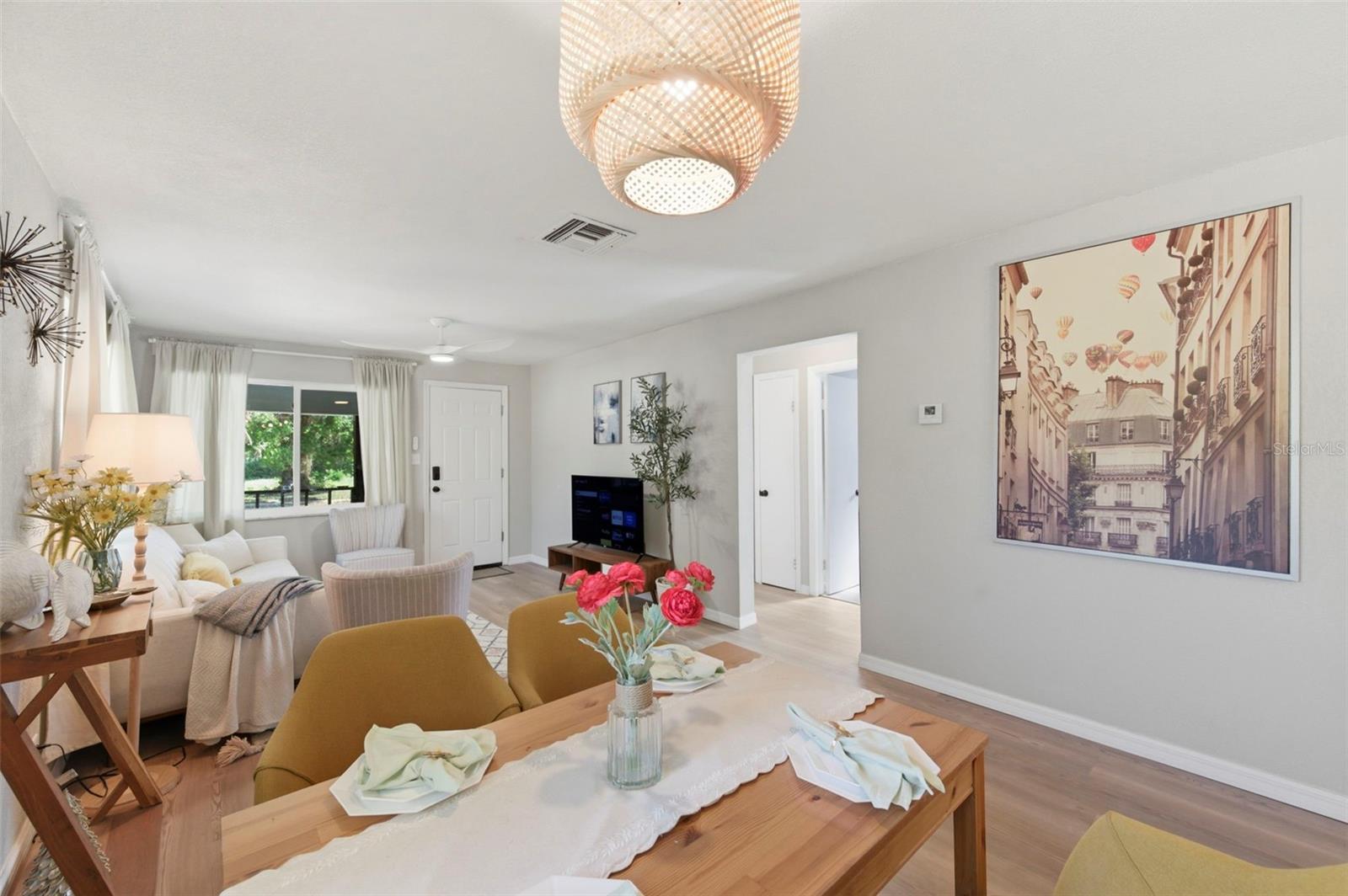 Listing photo id 7 for 3607 24th Avenue