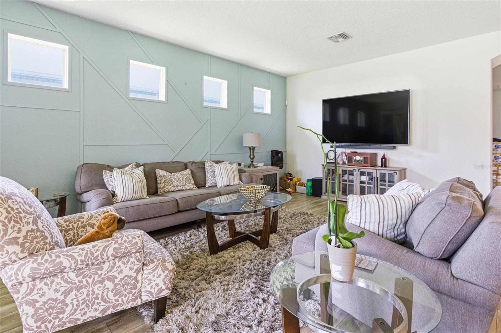 Image 20 of 28 For 5303 Levana Street