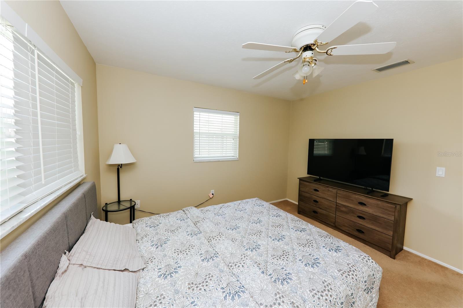 Image 17 of 46 For 5211 24th Avenue Drive W