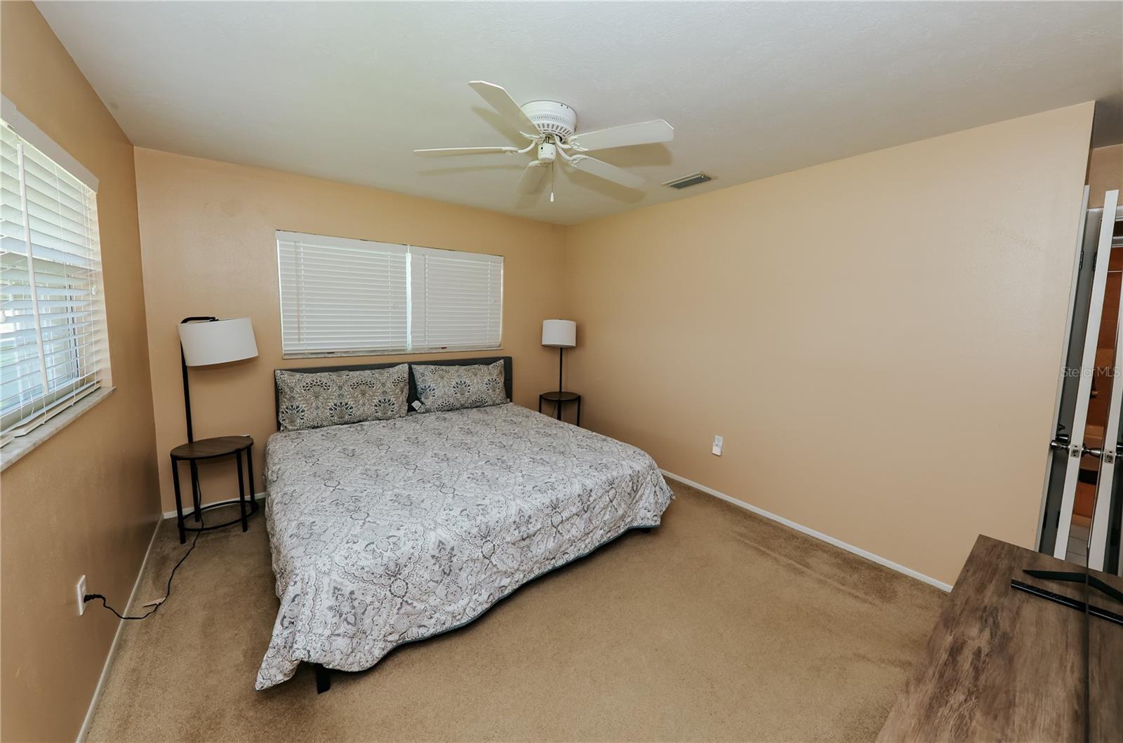 Image 23 of 46 For 5211 24th Avenue Drive W