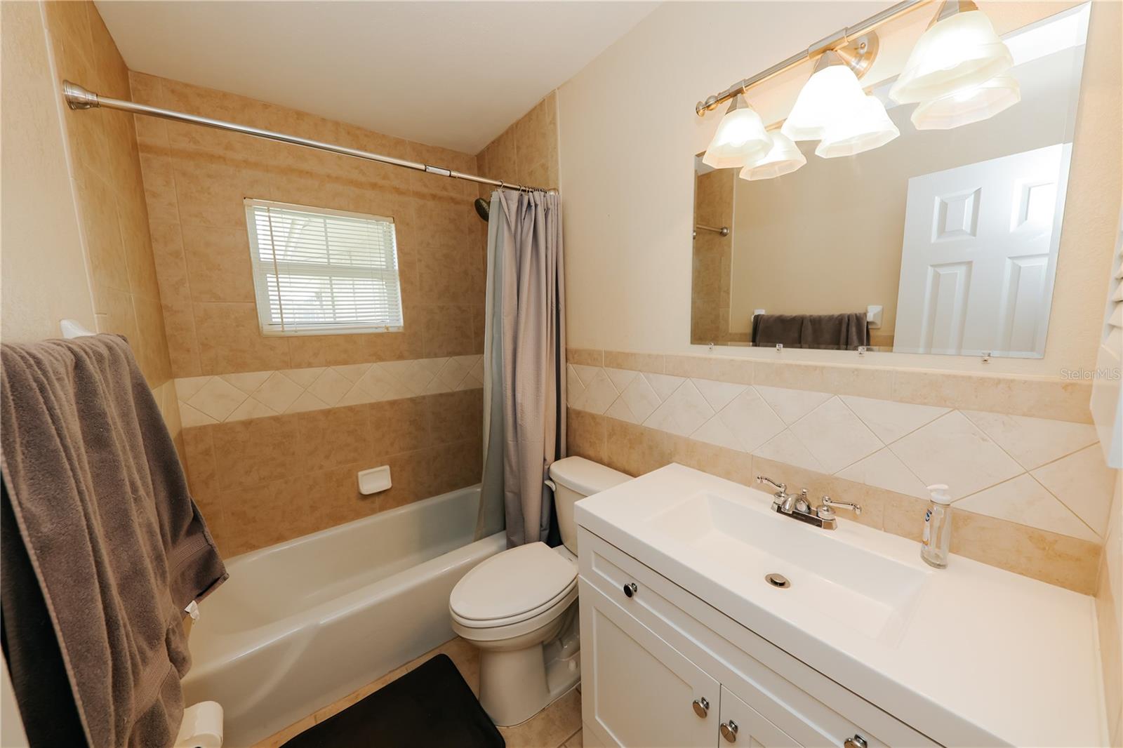 Image 24 of 46 For 5211 24th Avenue Drive W