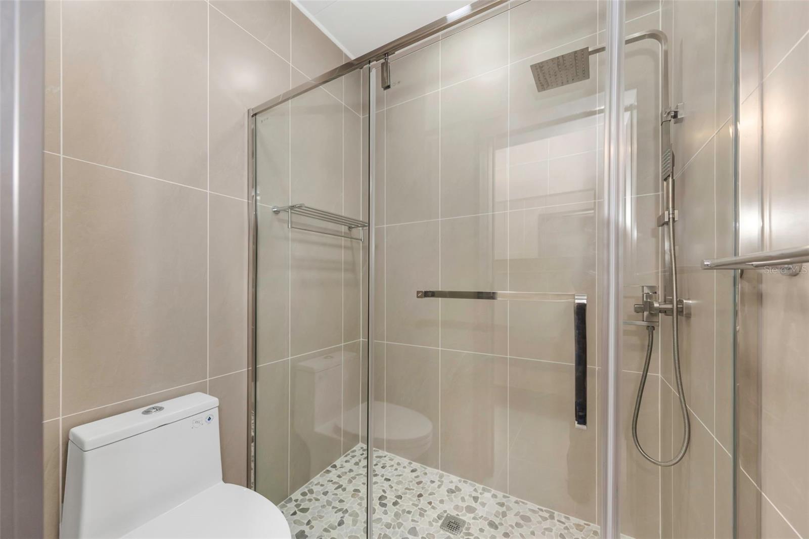 Image 27 of 74 For 1125 Melrose Avenue S