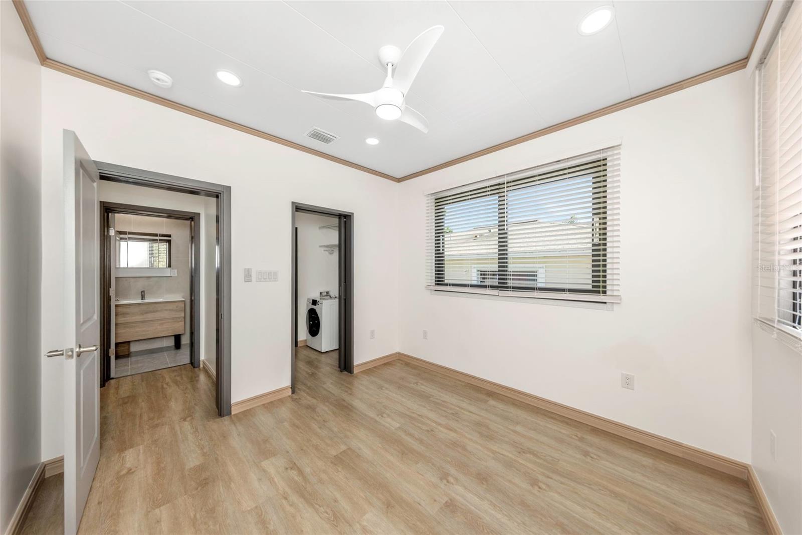 Image 33 of 74 For 1125 Melrose Avenue S