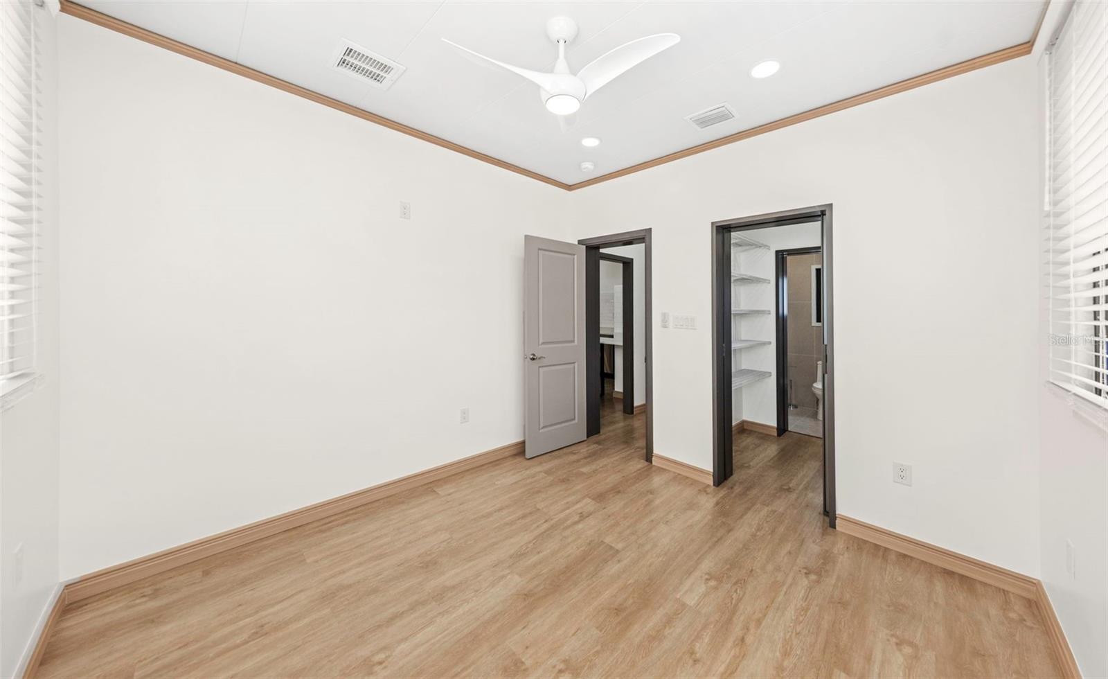 Image 34 of 74 For 1125 Melrose Avenue S