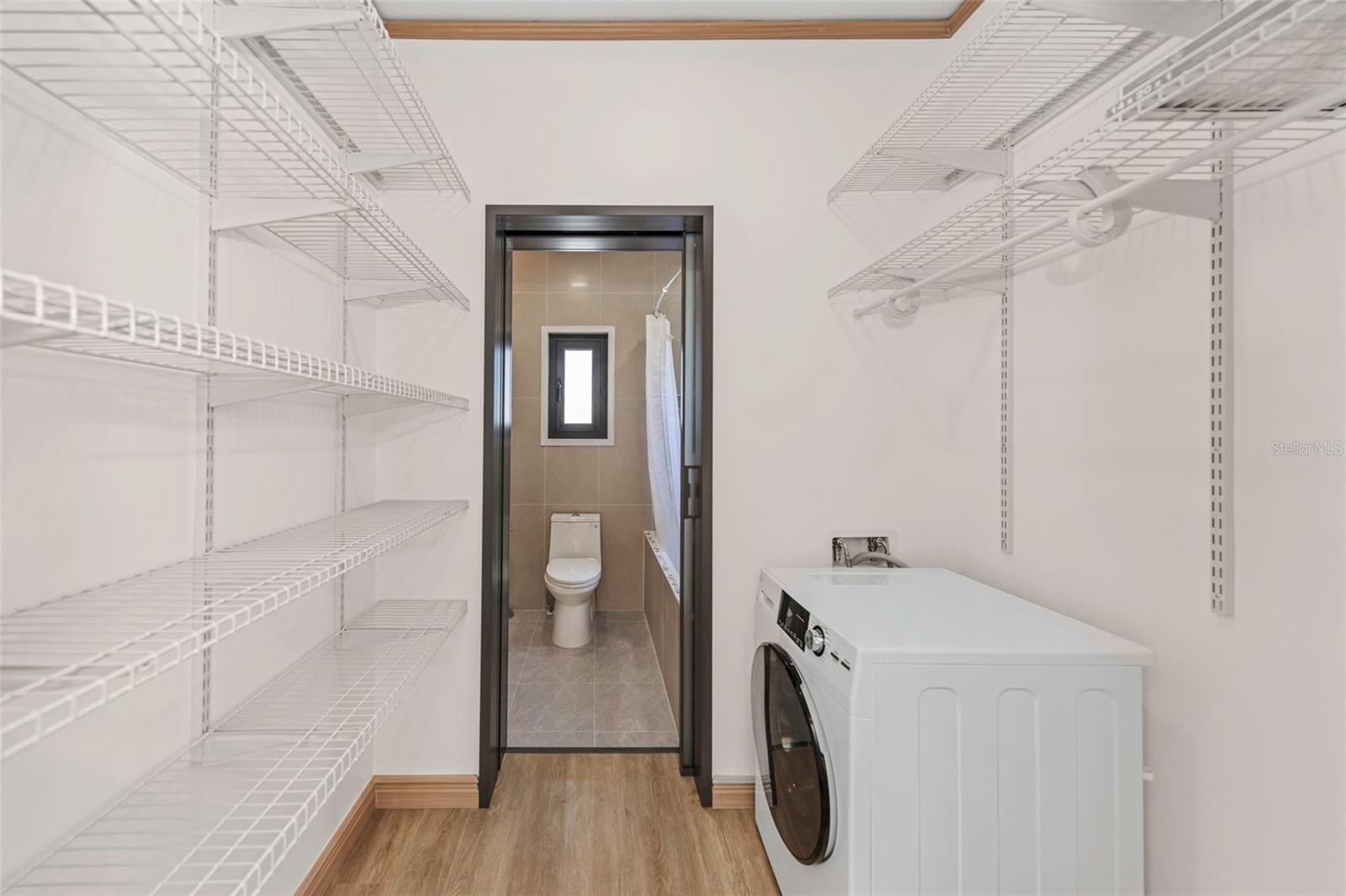 Image 35 of 74 For 1125 Melrose Avenue S