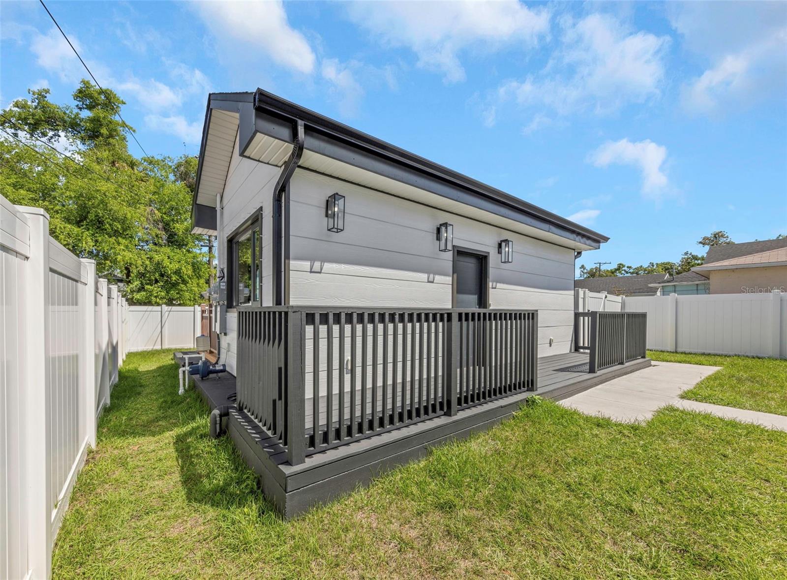 Image 40 of 74 For 1125 Melrose Avenue S