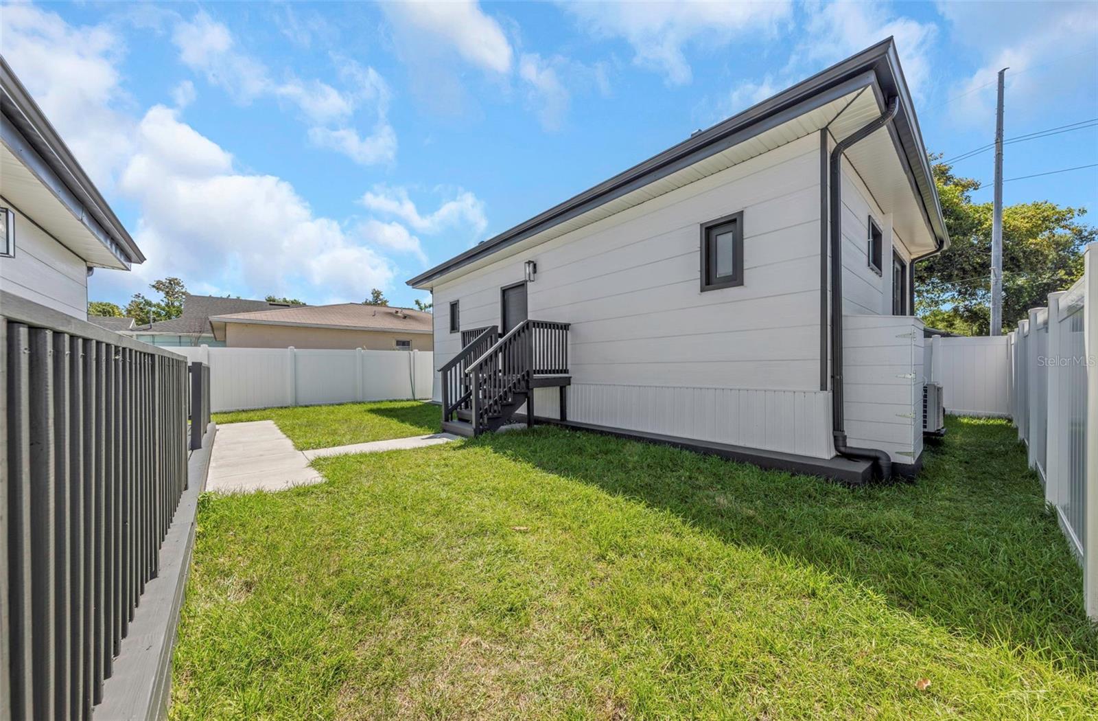 Image 45 of 74 For 1125 Melrose Avenue S