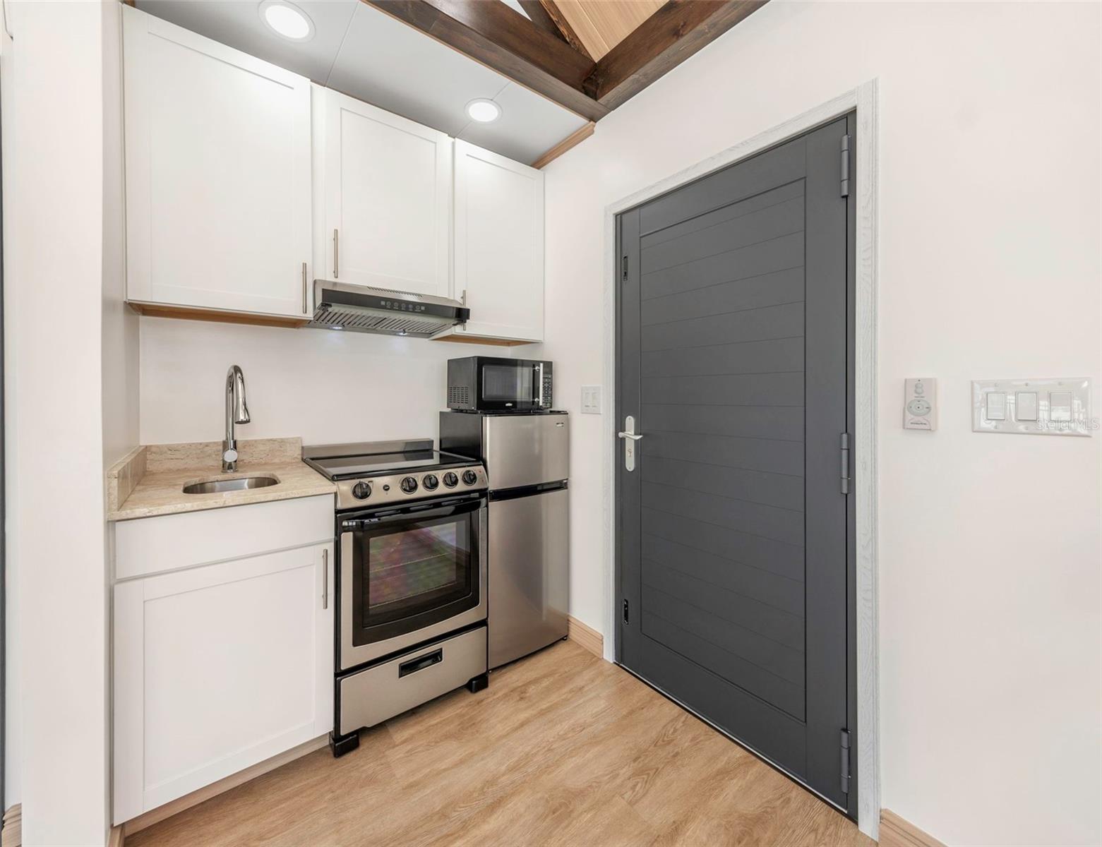 Image 50 of 74 For 1125 Melrose Avenue S