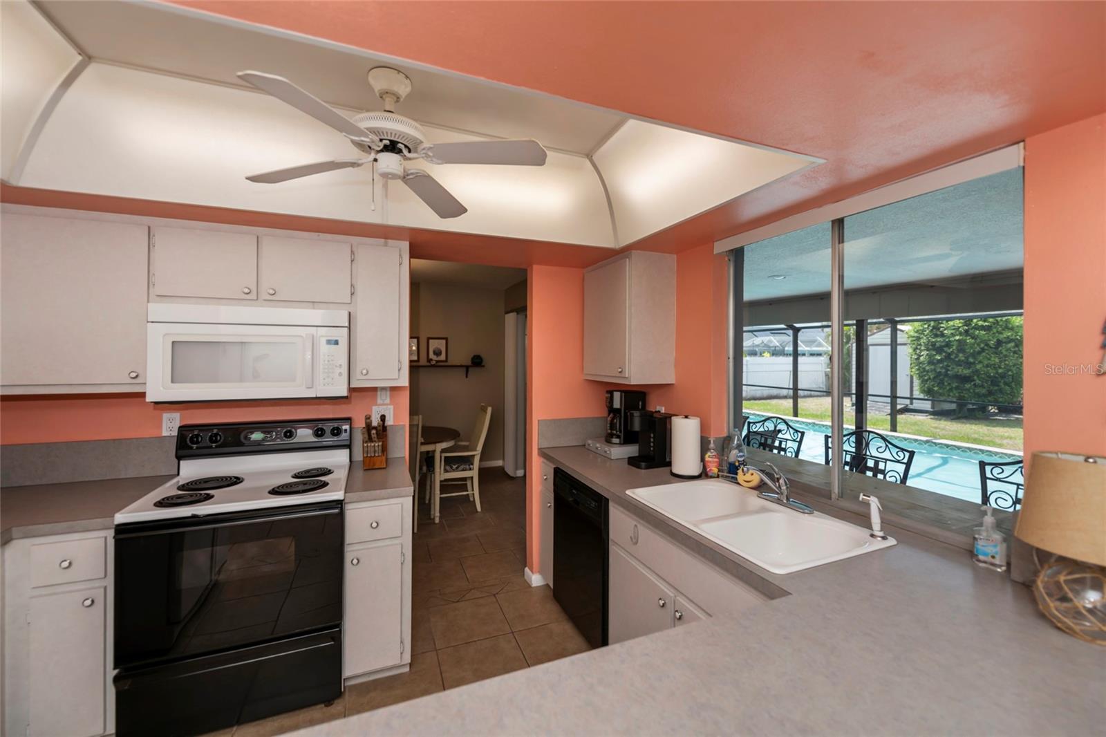 Image 18 of 53 For 543 Mayview Avenue Nw