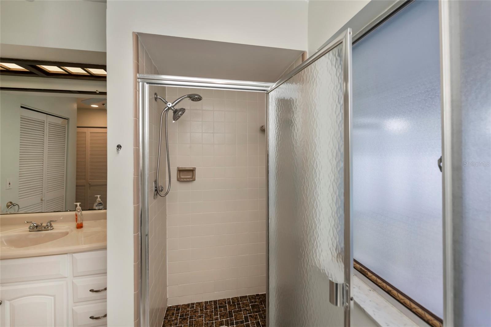 Image 32 of 53 For 543 Mayview Avenue Nw