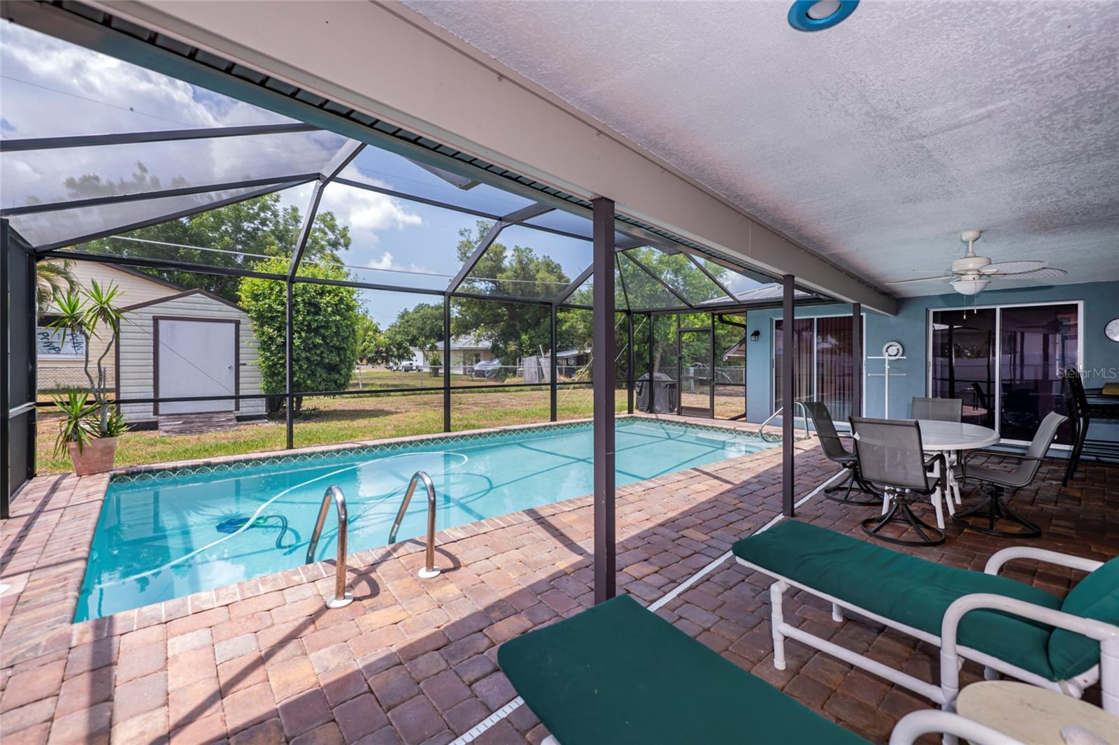 Image 43 of 53 For 543 Mayview Avenue Nw