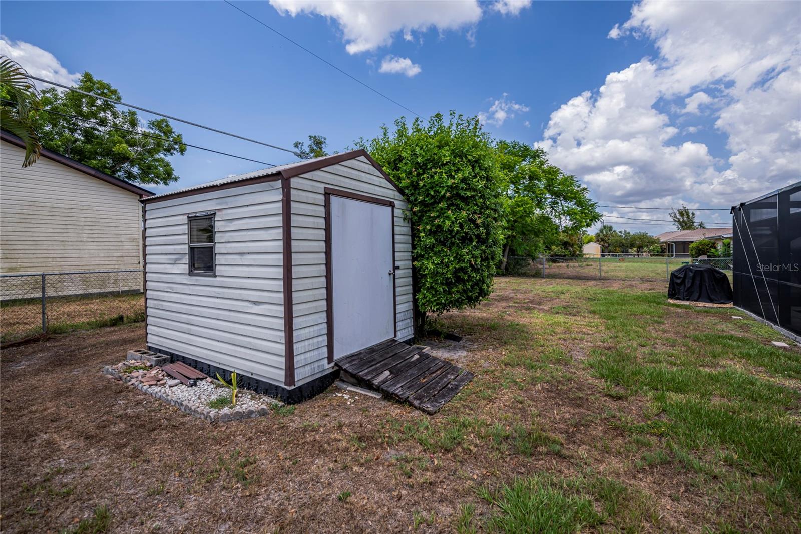 Image 50 of 53 For 543 Mayview Avenue Nw