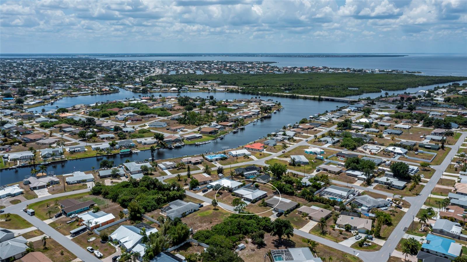 Image 7 of 53 For 543 Mayview Avenue Nw