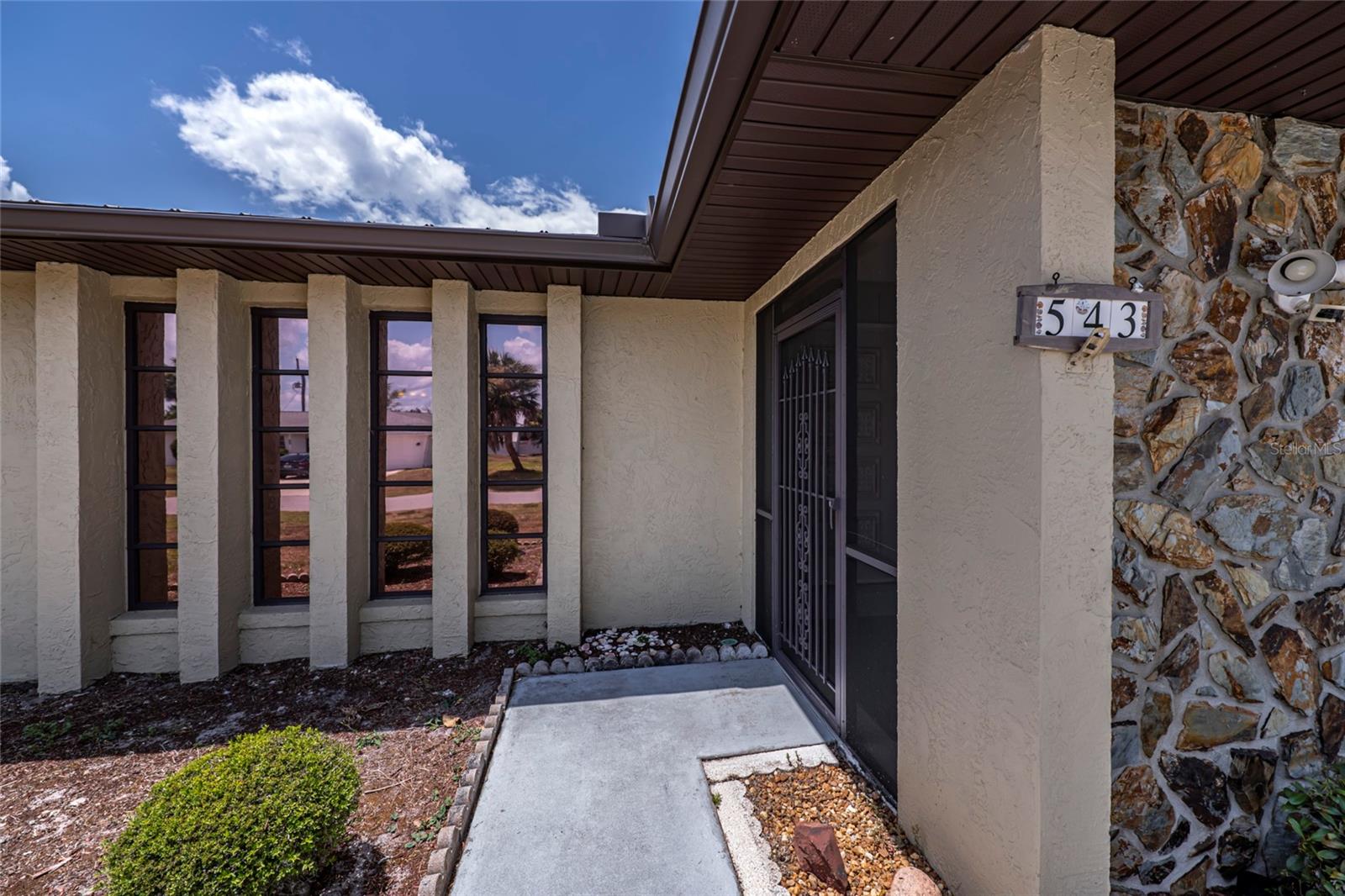 Image 9 of 53 For 543 Mayview Avenue Nw