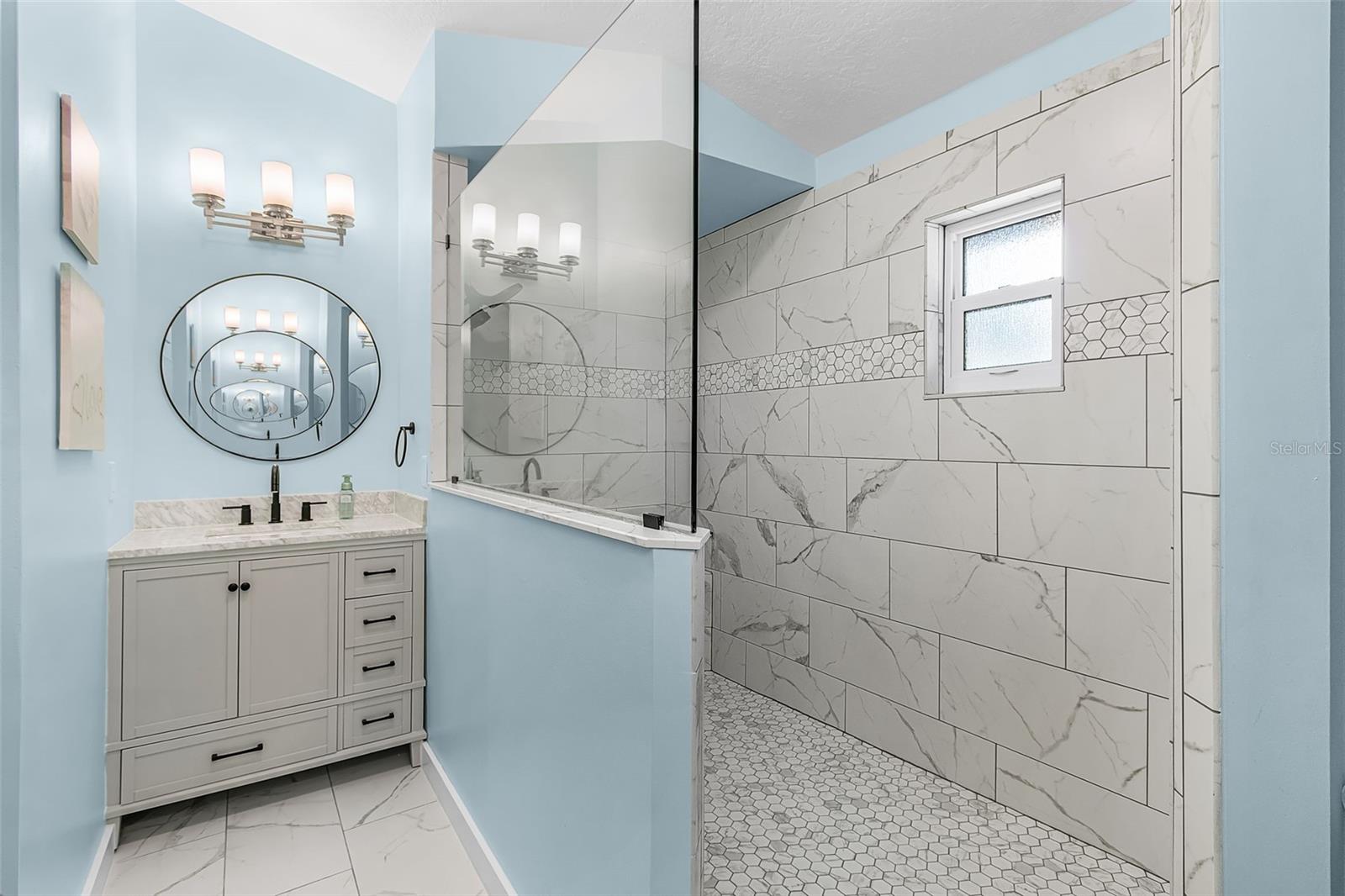 Image 18 of 33 For 3810 Barnegat Drive