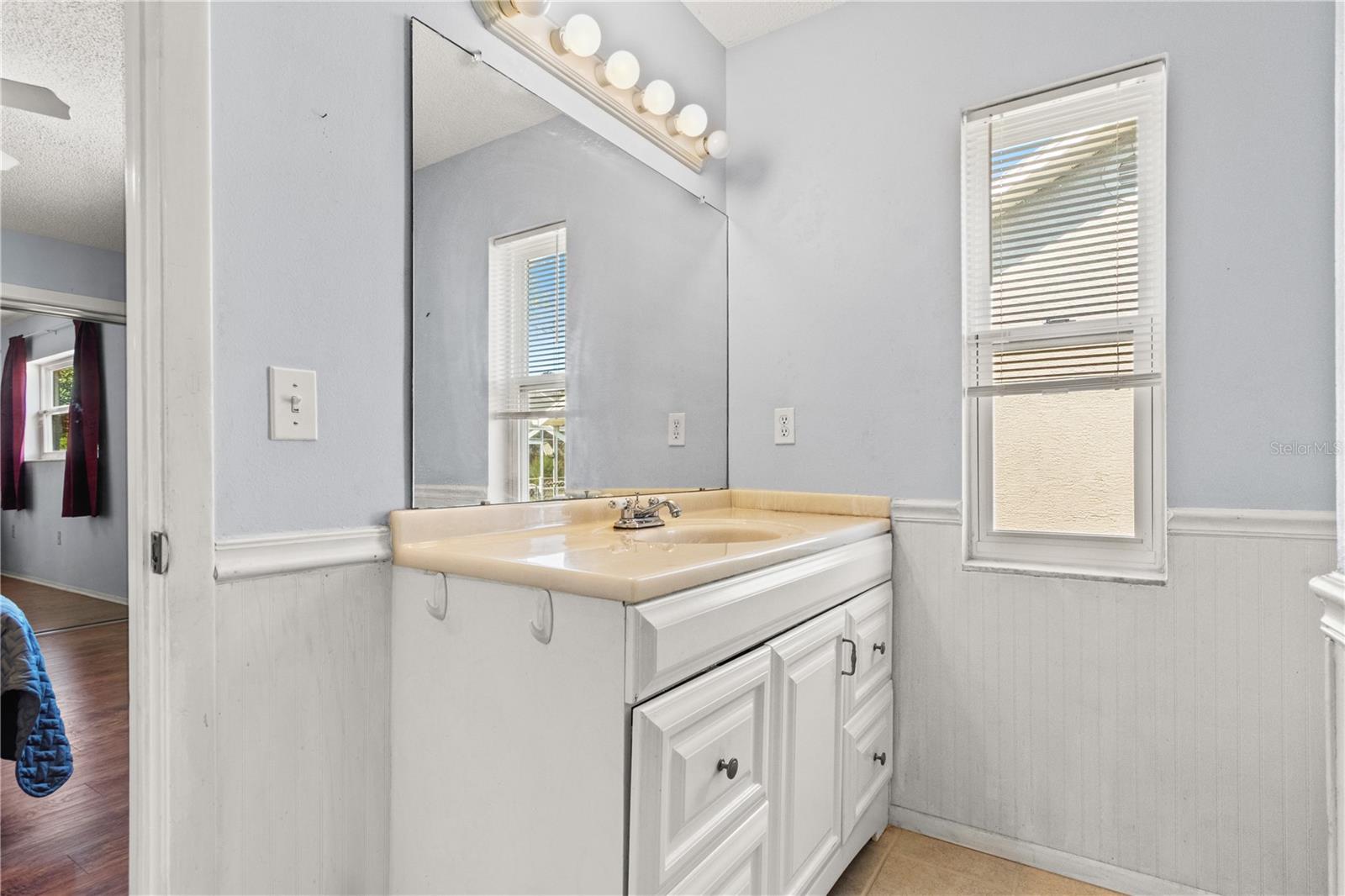 Image 16 of 45 For 3040 Dumas Avenue