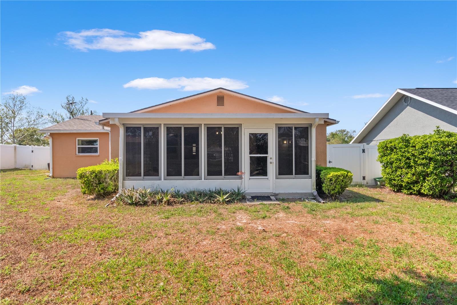 Image 34 of 45 For 3040 Dumas Avenue