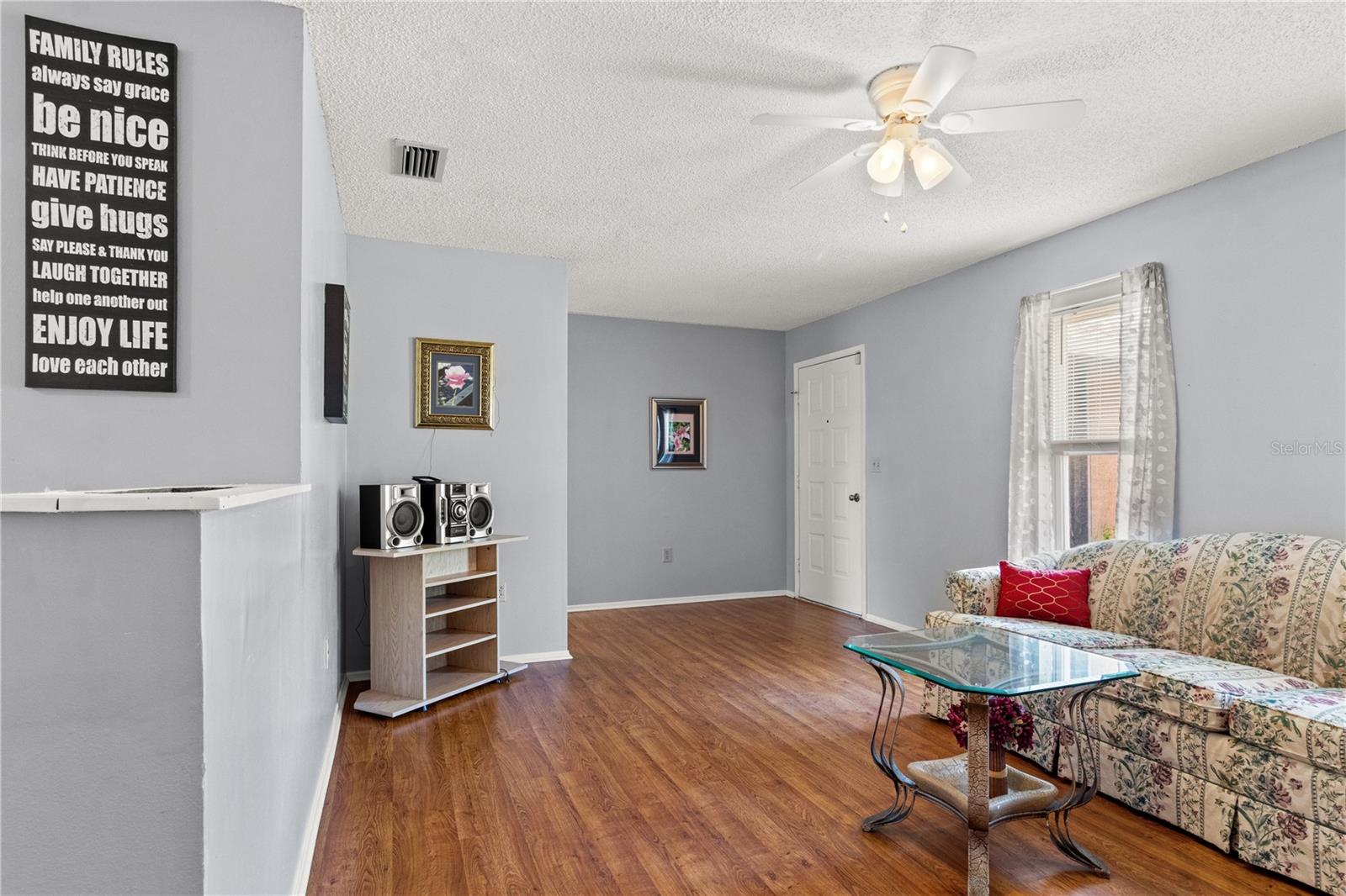 Image 4 of 45 For 3040 Dumas Avenue