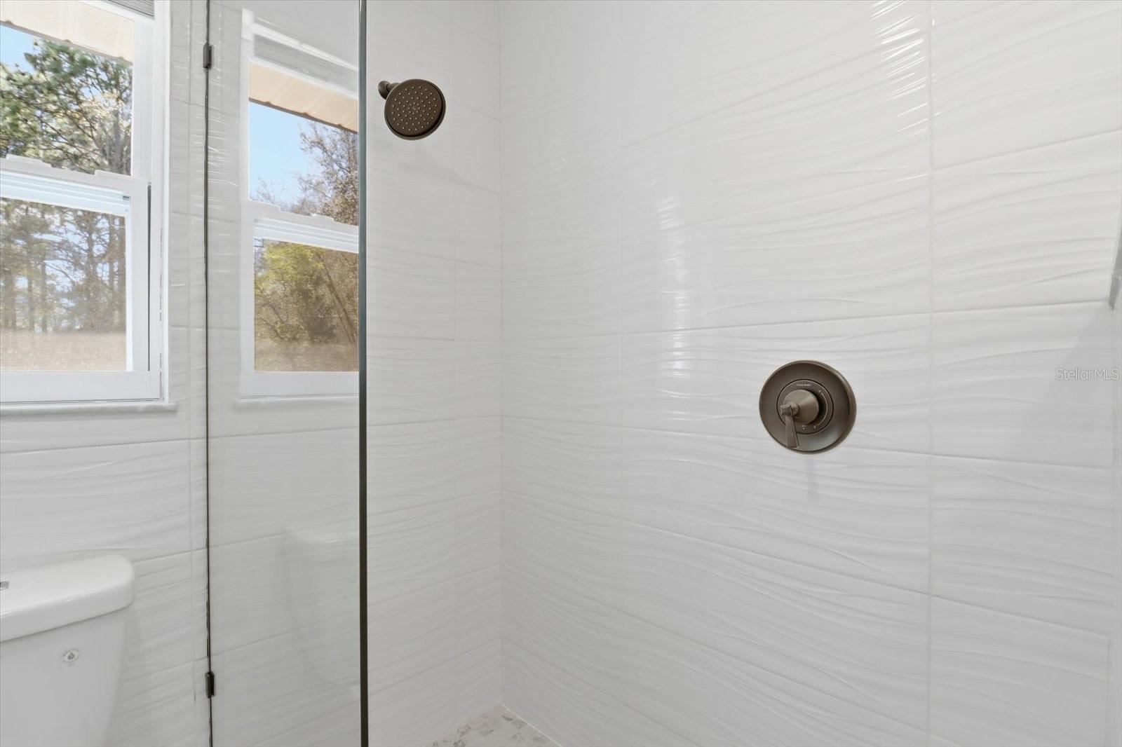 Image 22 of 46 For 700 Stratford Road