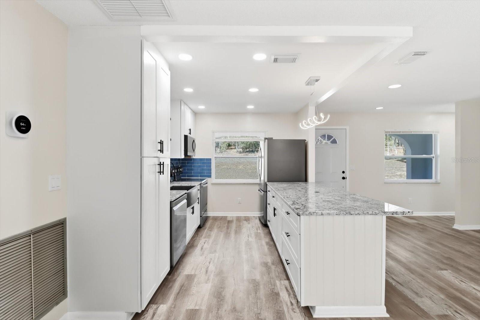 Image 25 of 46 For 700 Stratford Road