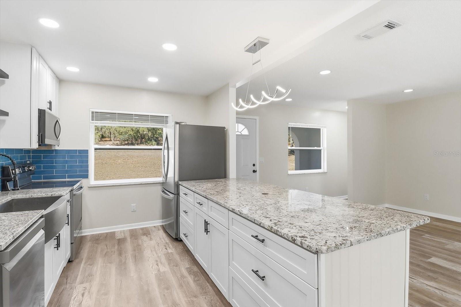 Image 27 of 46 For 700 Stratford Road