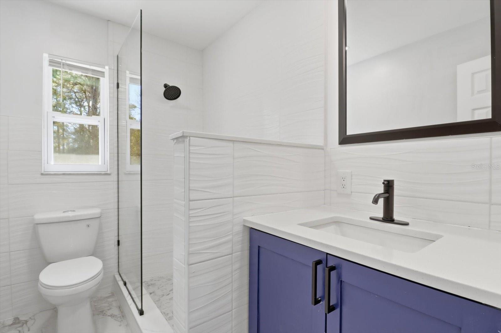 Image 6 of 46 For 700 Stratford Road