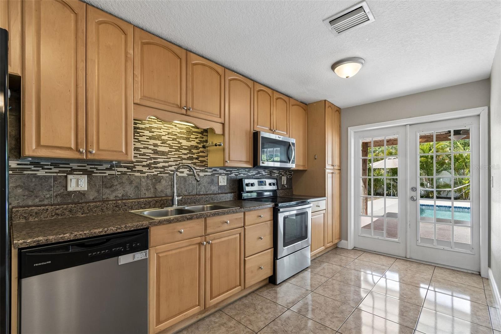 Image 14 of 47 For 5310 72nd Street N