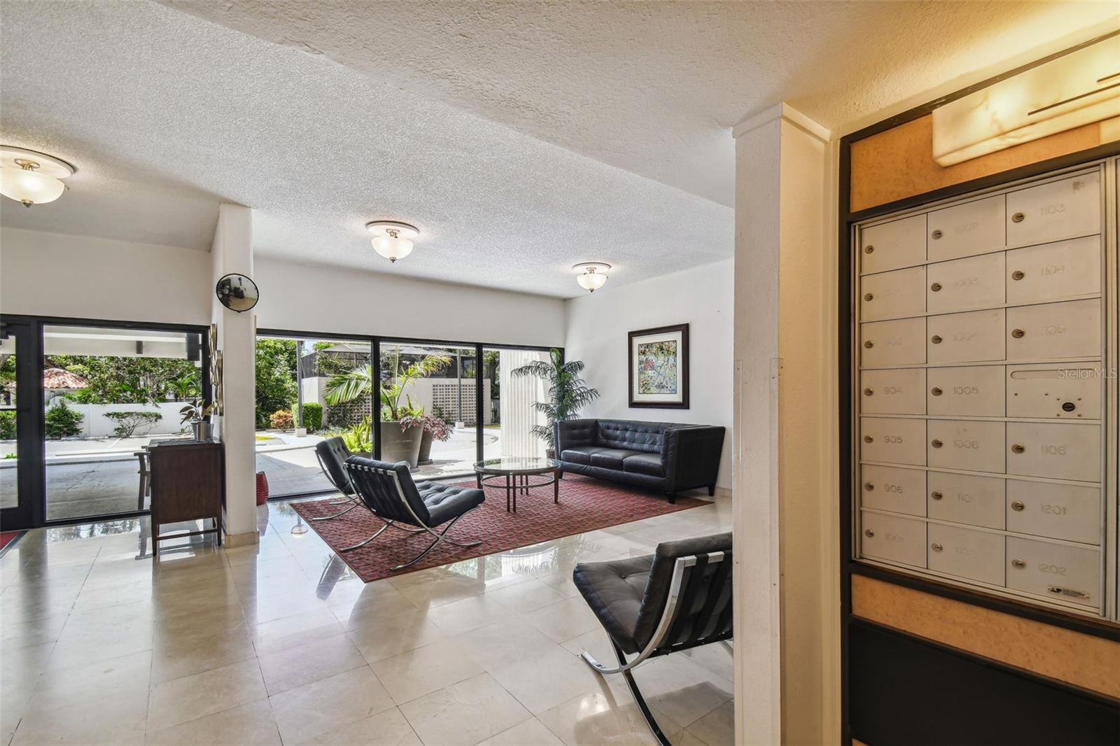 Image 48 of 60 For 4141 Bayshore Boulevard 1106