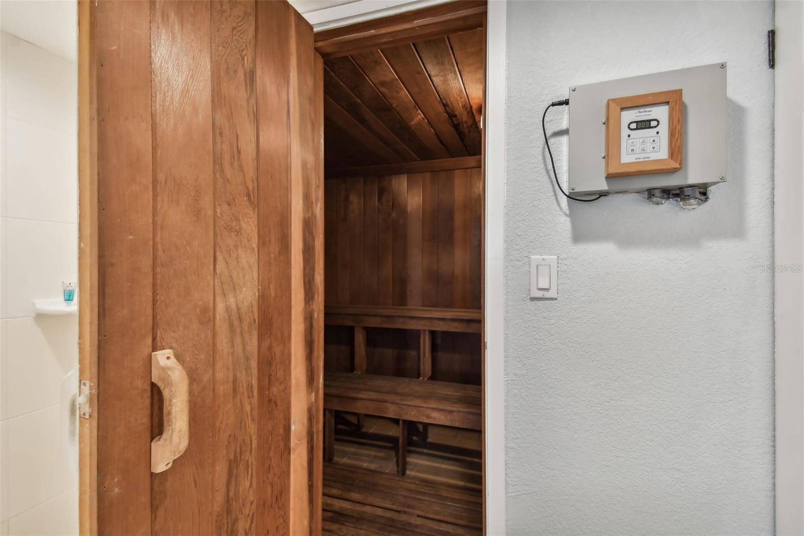 Image 59 of 60 For 4141 Bayshore Boulevard 1106