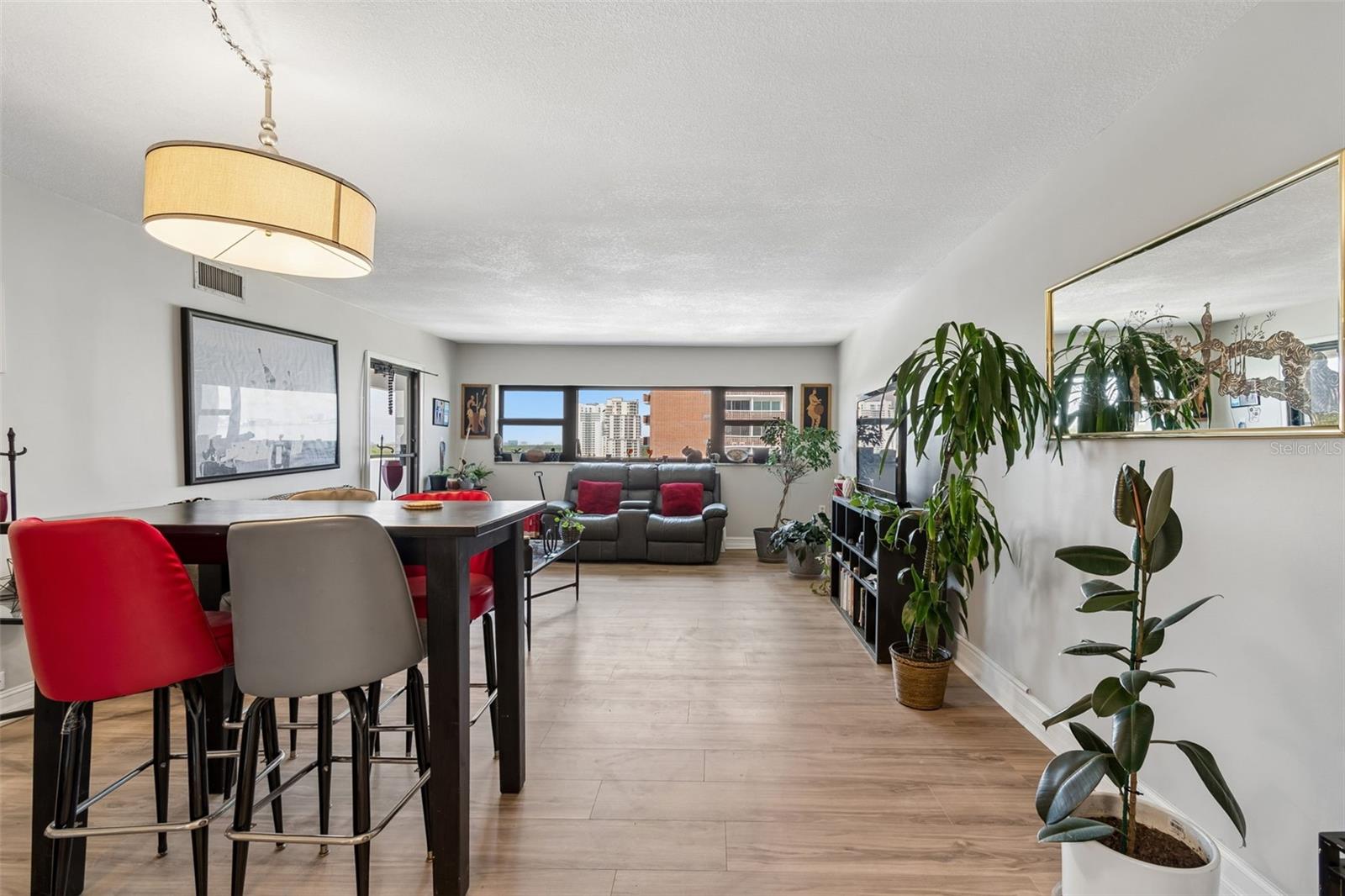 Image 9 of 60 For 4141 Bayshore Boulevard 1106