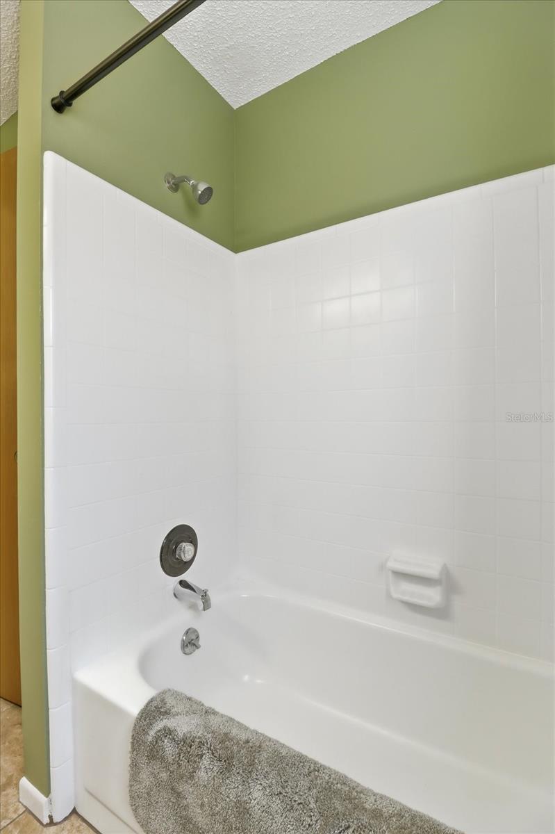 Image 14 of 32 For 6051 Cheryl Lane