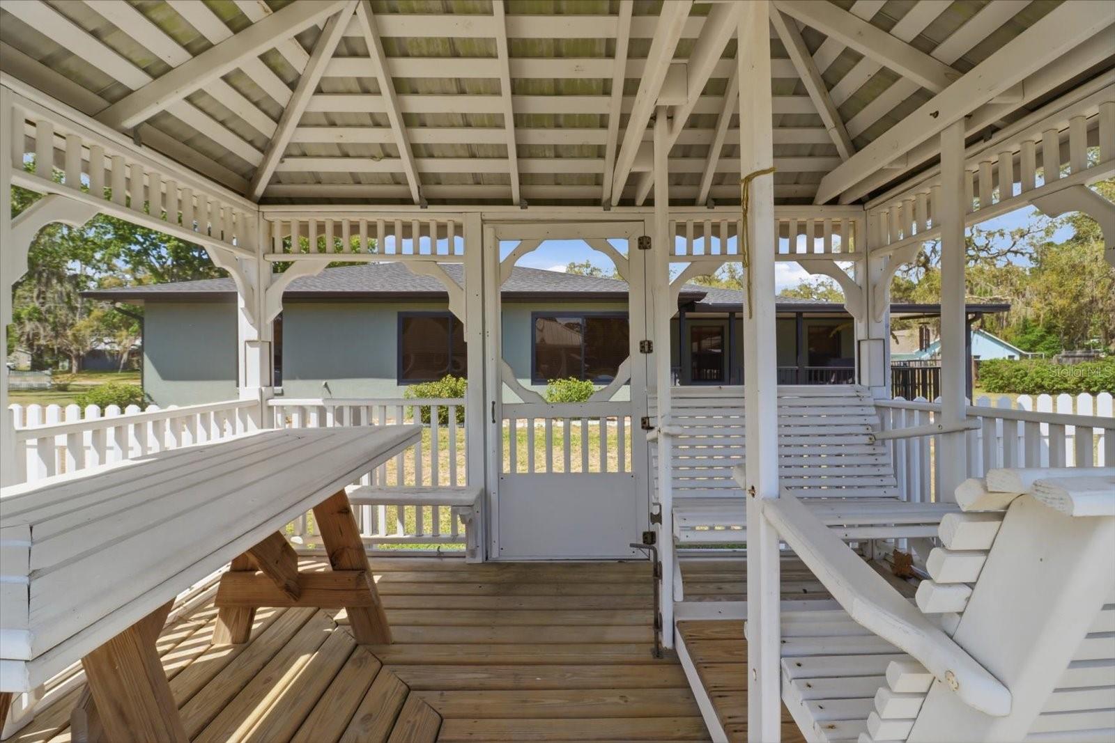 Image 26 of 32 For 6051 Cheryl Lane