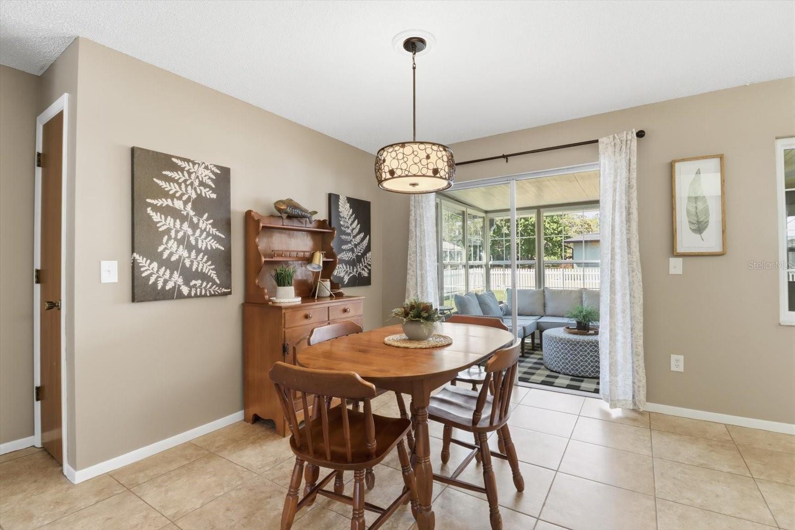 Image 7 of 32 For 6051 Cheryl Lane