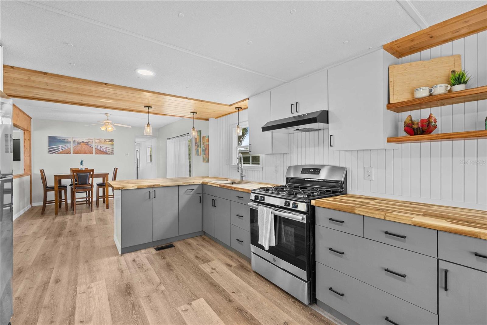 Image 14 of 60 For 5345 Jo Street