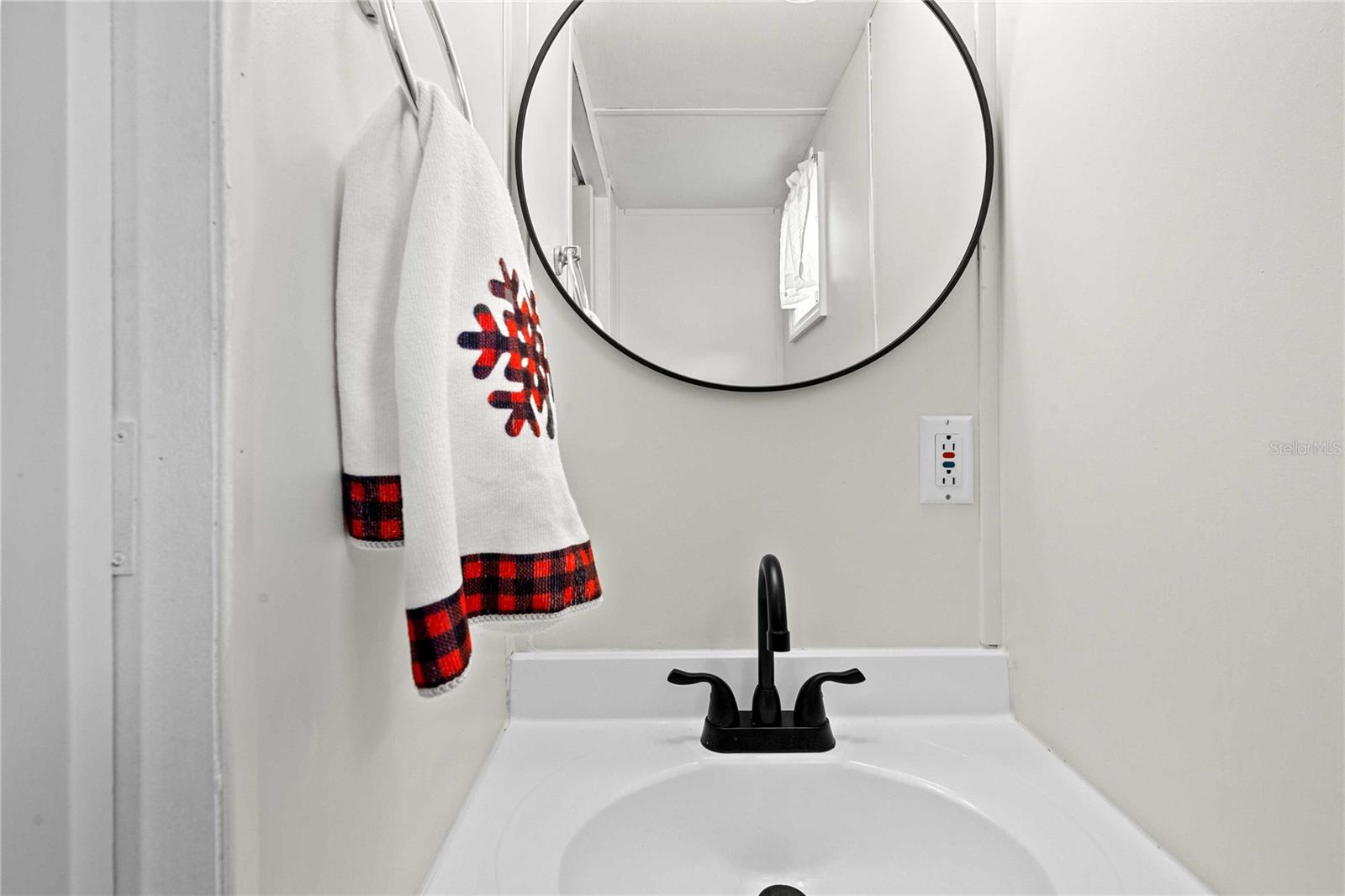 Image 21 of 60 For 5345 Jo Street