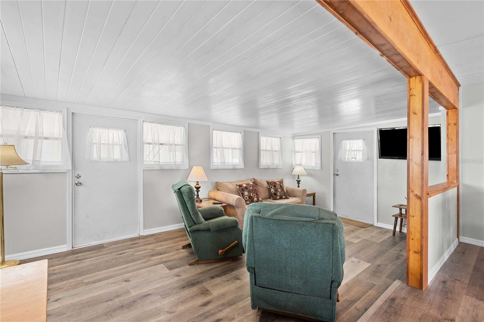 Image 7 of 60 For 5345 Jo Street