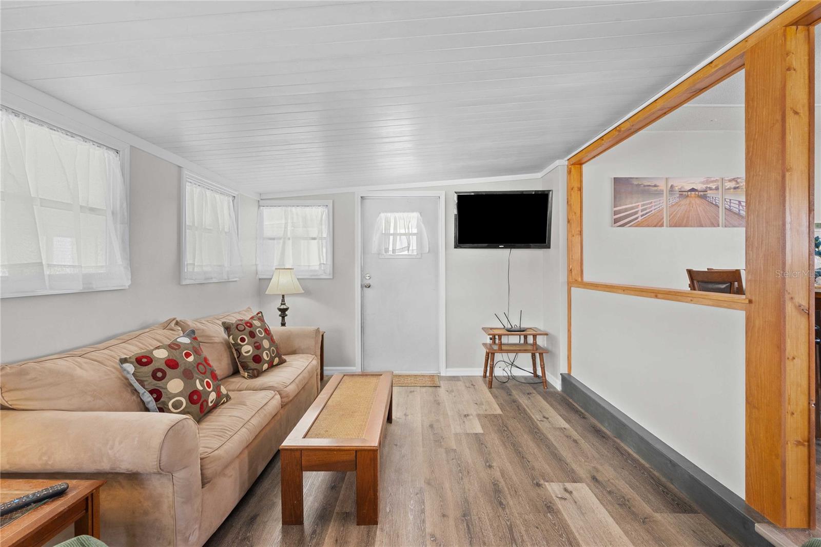 Image 9 of 60 For 5345 Jo Street