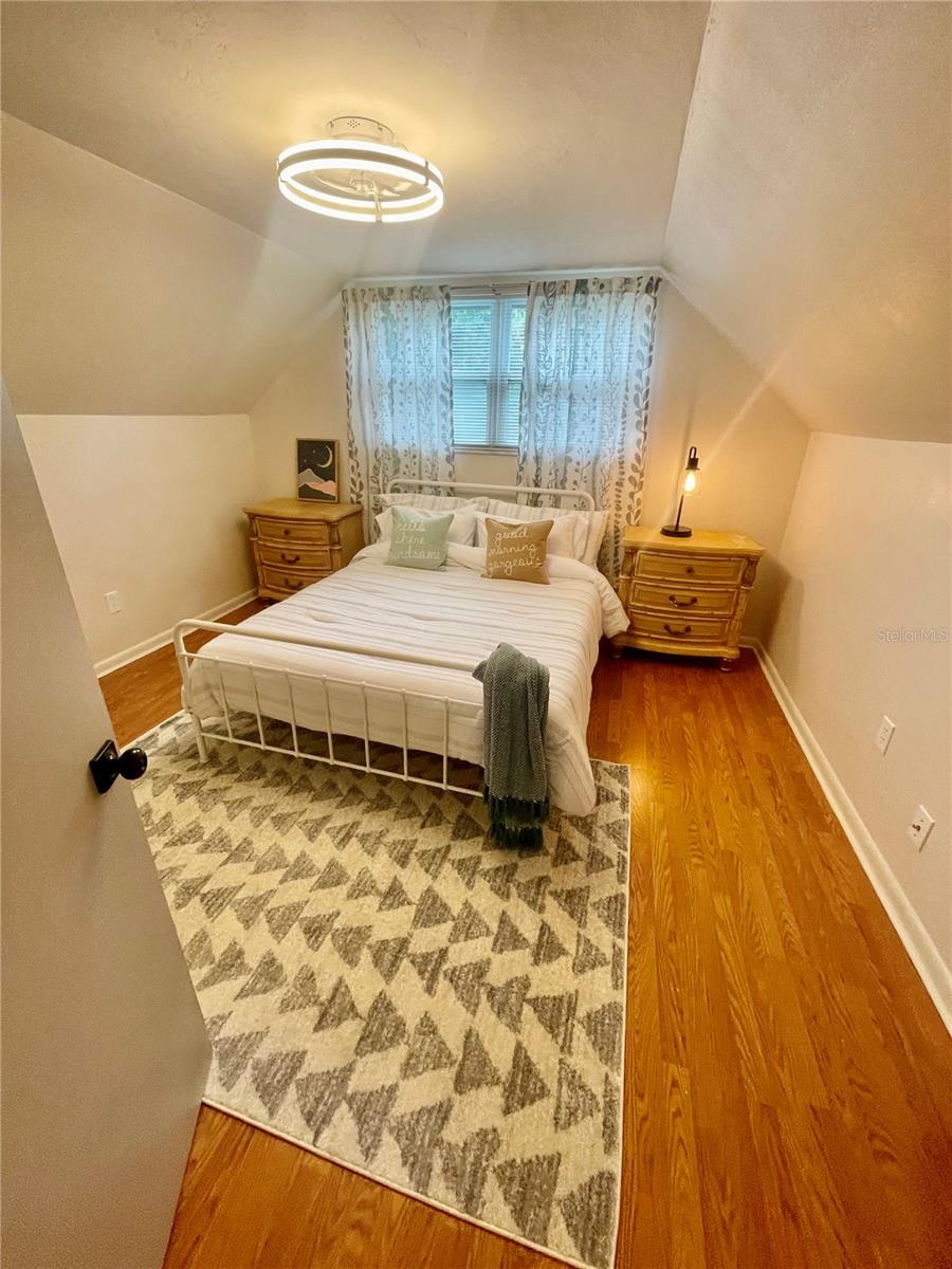 Image 25 of 38 For 8074 37th Avenue N