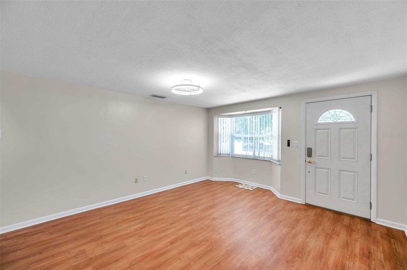 Image 6 of 38 For 8074 37th Avenue N