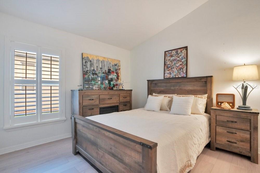 Image 20 of 62 For 11719 Belle Haven Drive