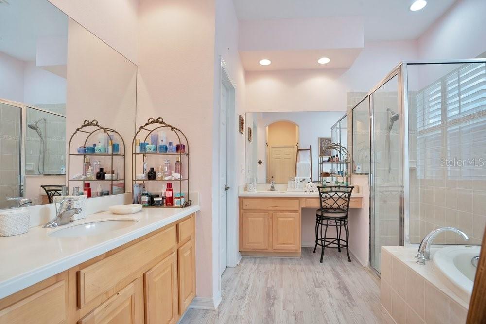 Image 25 of 62 For 11719 Belle Haven Drive