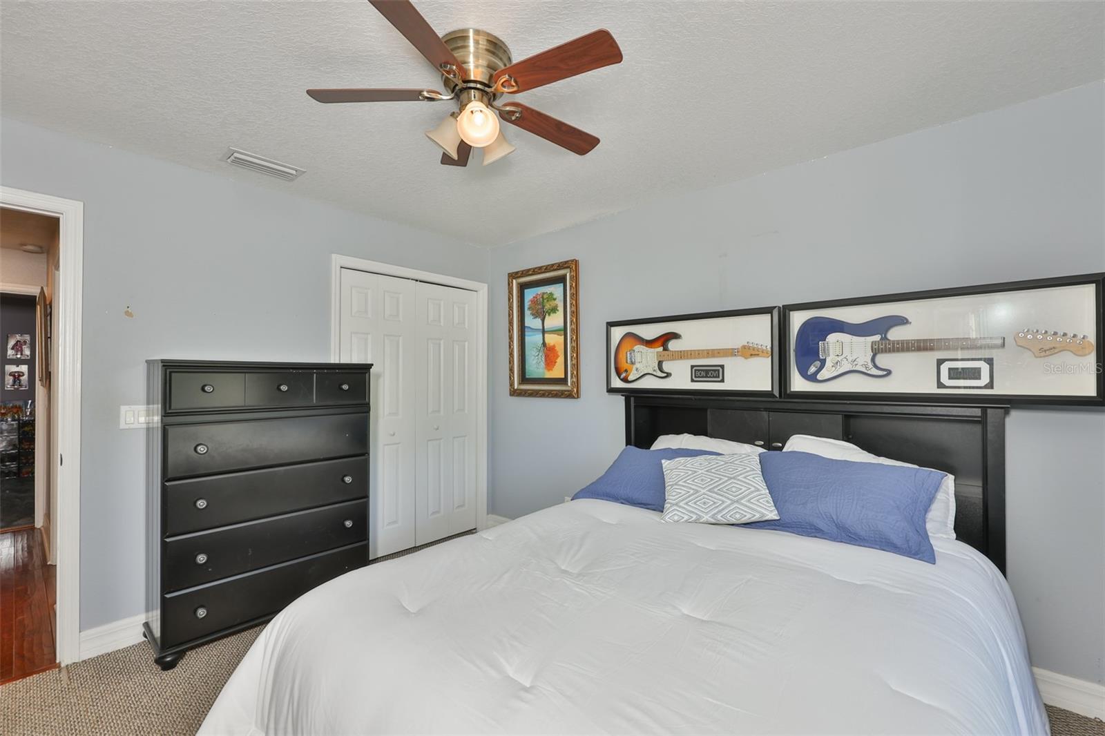 Listing photo id 22 for 1710 Surrey Trail