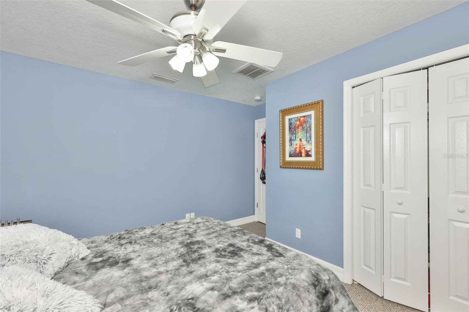 Listing photo id 29 for 1710 Surrey Trail