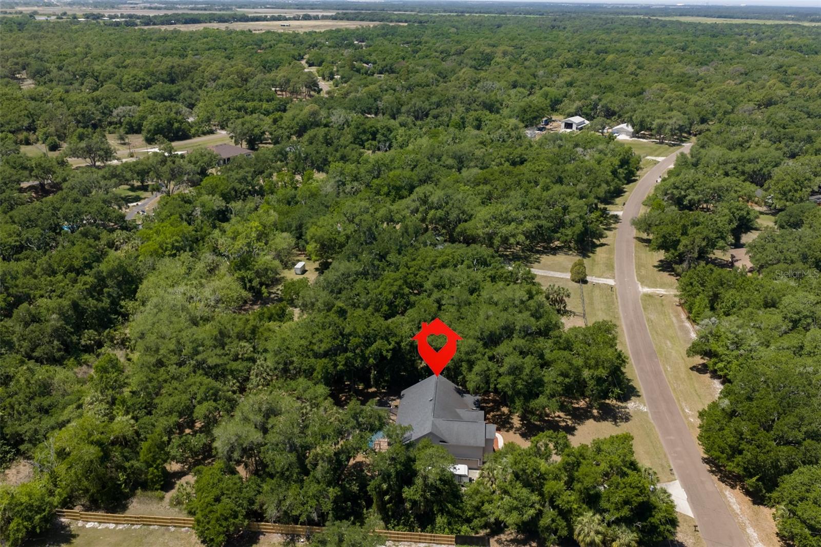 Listing photo id 58 for 1710 Surrey Trail